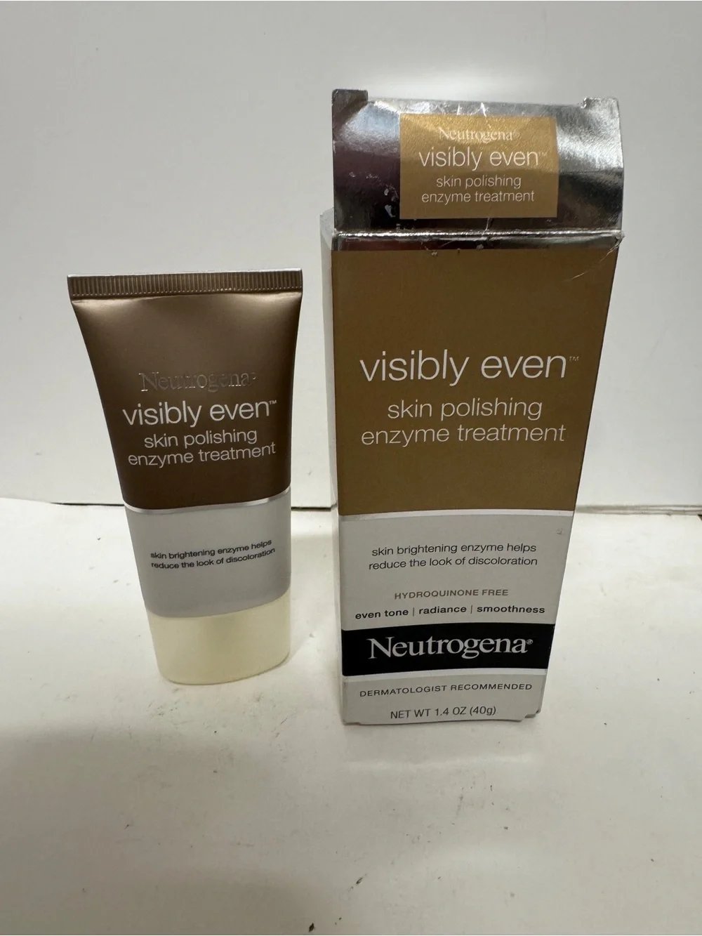 Neutrogena Visibly Even Skin Polishing Enzyme Treatment 1.4 OZ